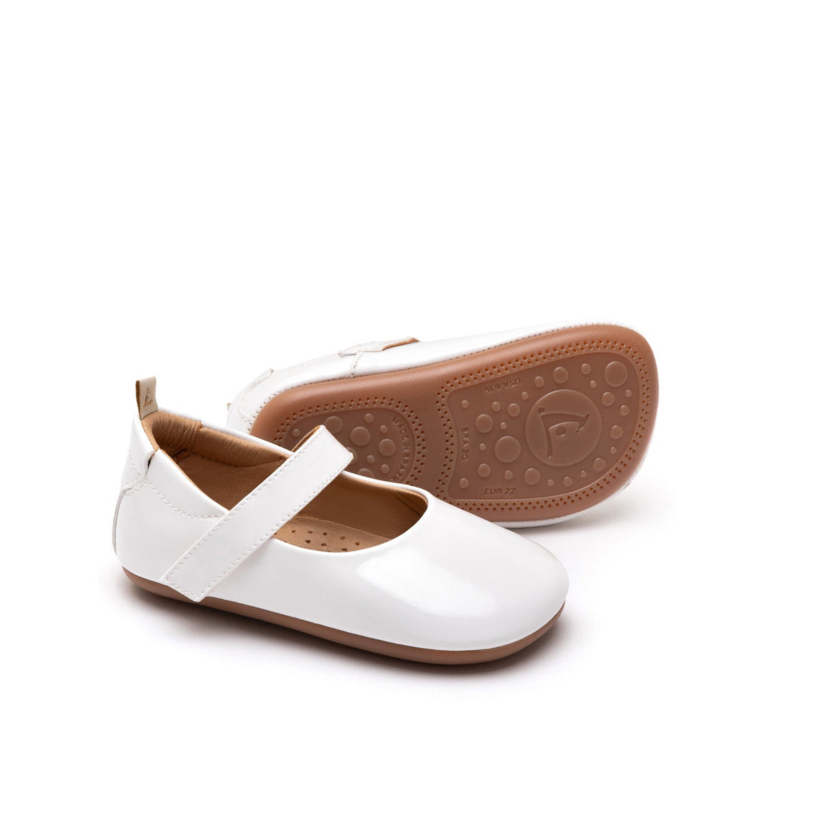 Chatita Bebé Barefoot Tip Toey Joey Dolly Blanca