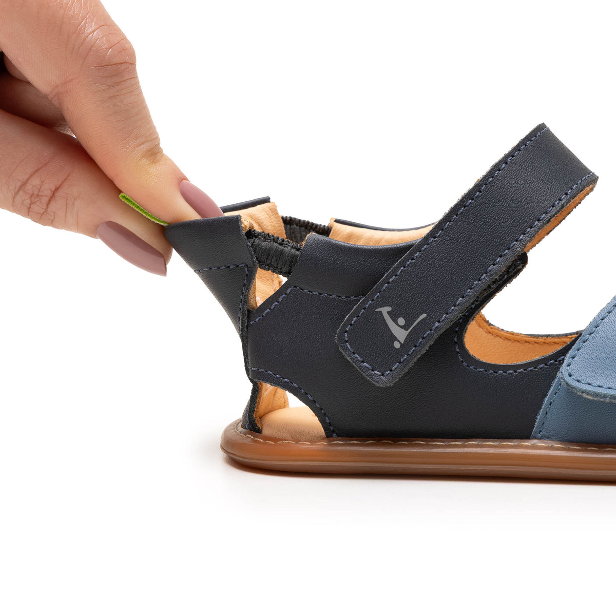 Sandalia Bebé Barefoot Tip Toey Joey Flipper