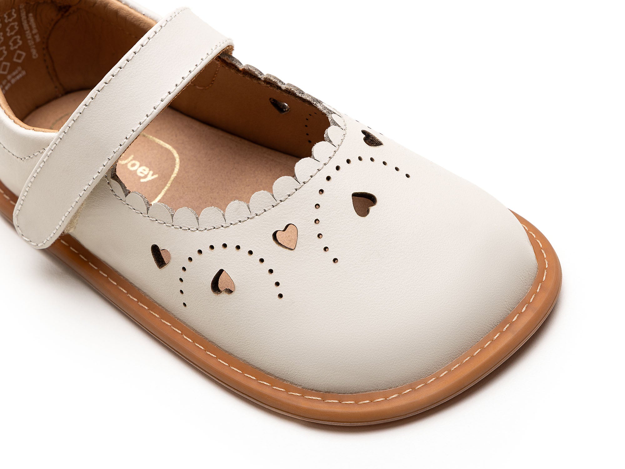 AE Chatita Bebe Barefoot Tip Toey Joey Sweetheart Crema