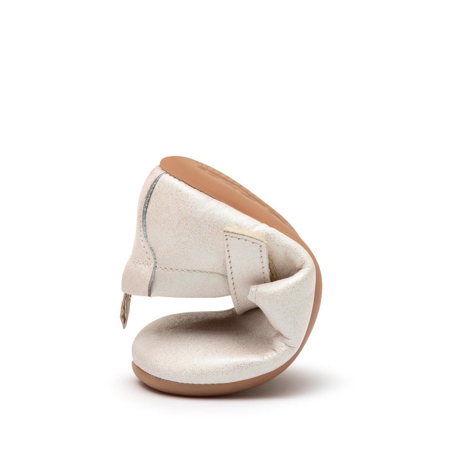 Chatita Bebe Barefoot Tip Toey Joey Roundy Beige Brilloso 9