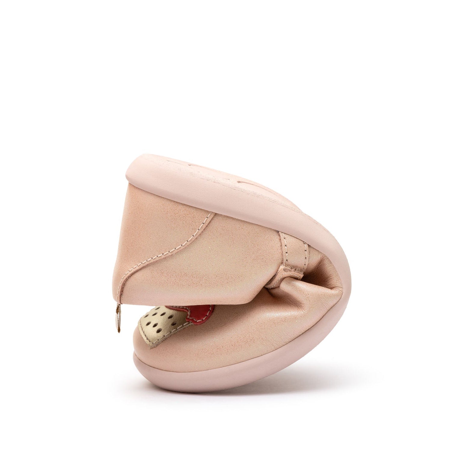 Chatita_Cuero_Tip_Toey_Joey